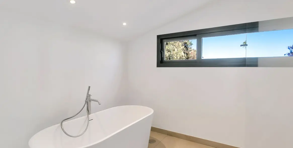 Short-term rent of detached villa in Cabopino 36