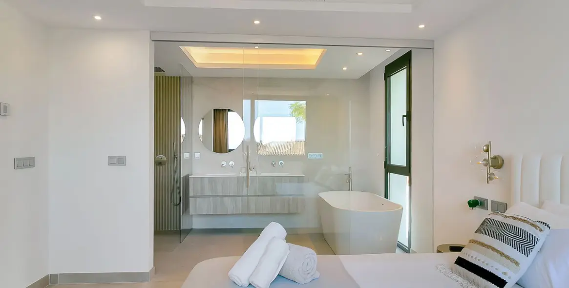 Short-term rent of detached villa in Cabopino 48