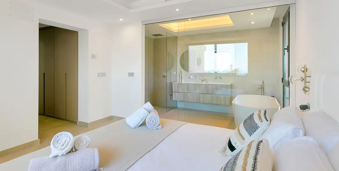 Short-term rent of detached villa in Cabopino 49