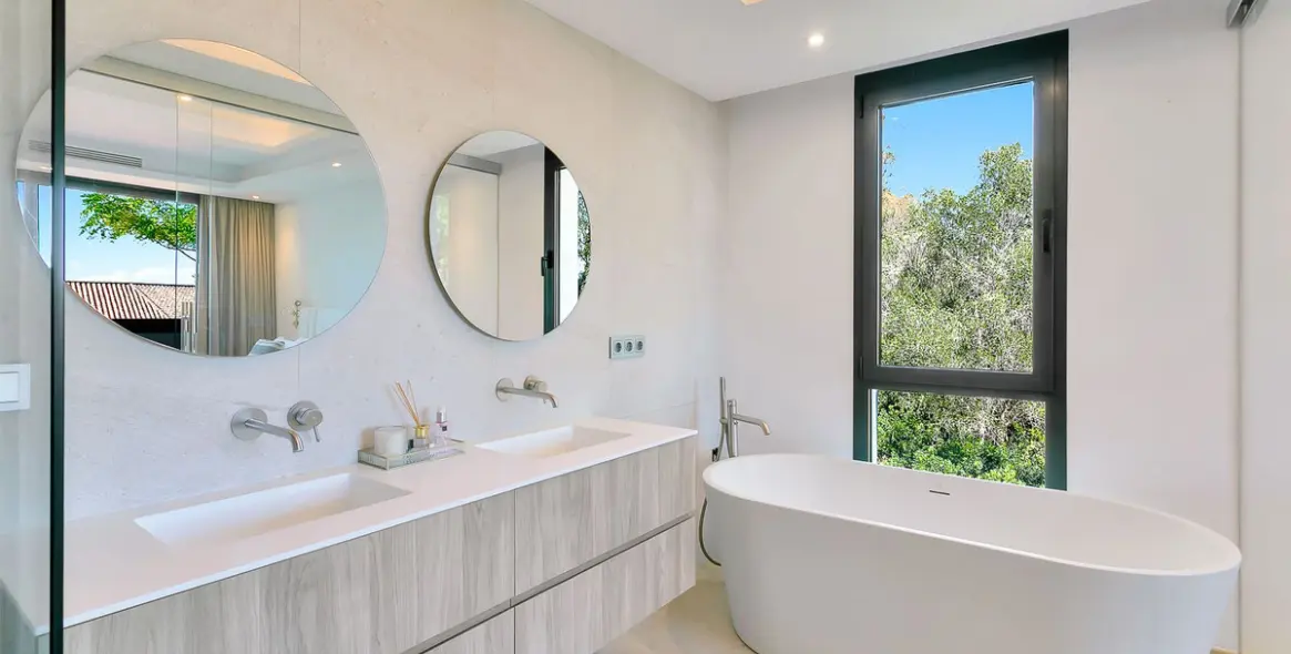 Short-term rent of detached villa in Cabopino 52