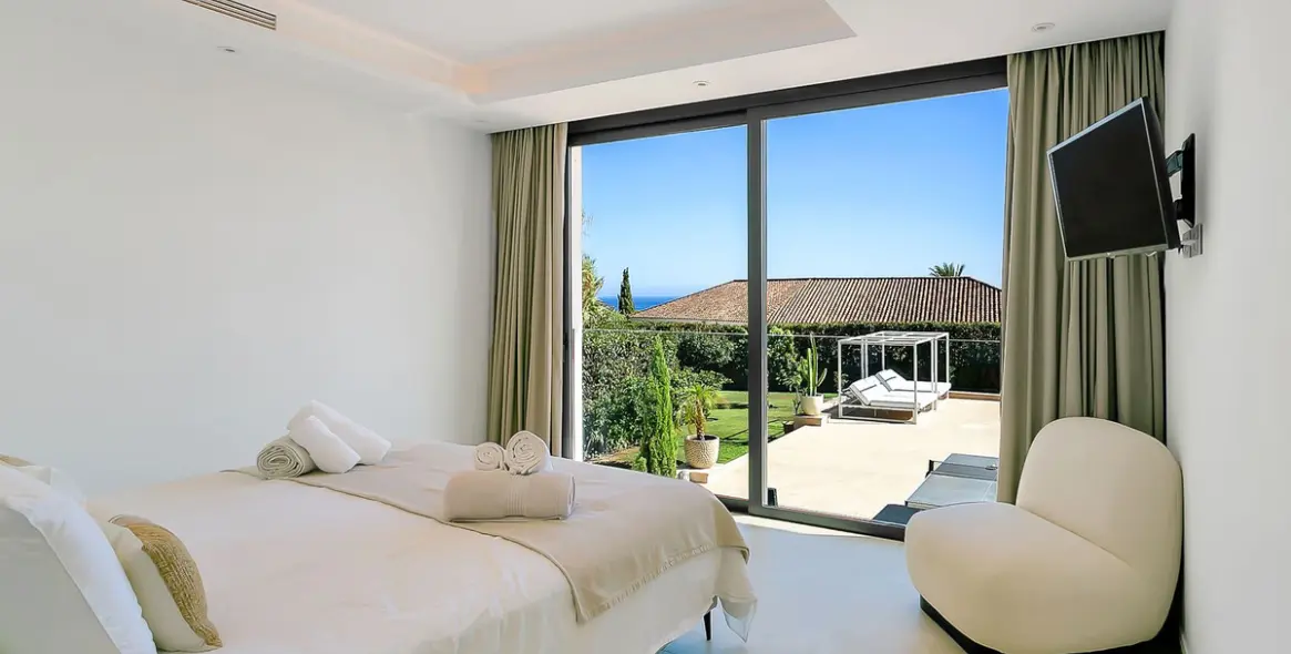 Short-term rent of detached villa in Cabopino 64