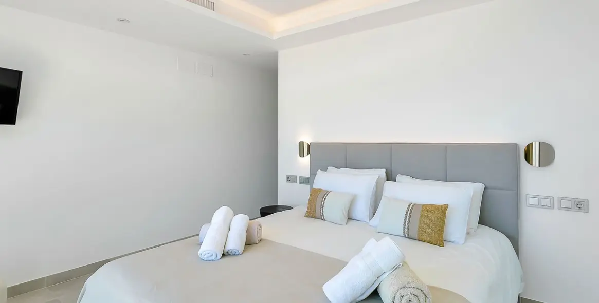 Short-term rent of detached villa in Cabopino 68