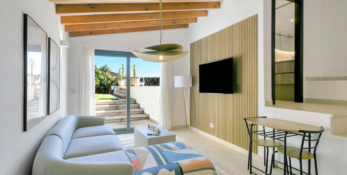 Short-term rent of detached villa in Cabopino 116