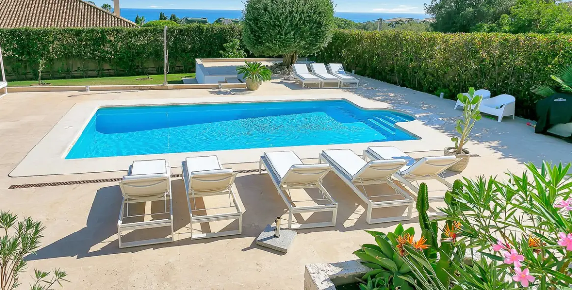 Short-term rent of detached villa in Cabopino 133