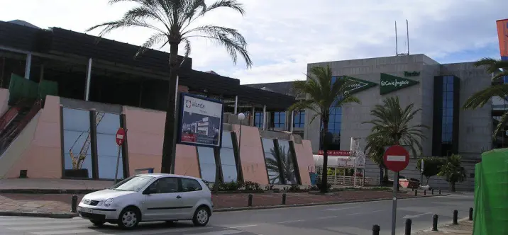 Long-term rent of office in Puerto Banús 1