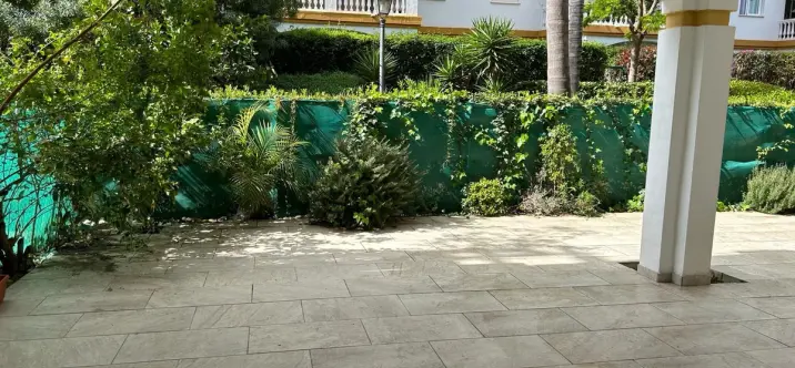 Long-term rent of ground floor apartment in Nueva Andalucía 0