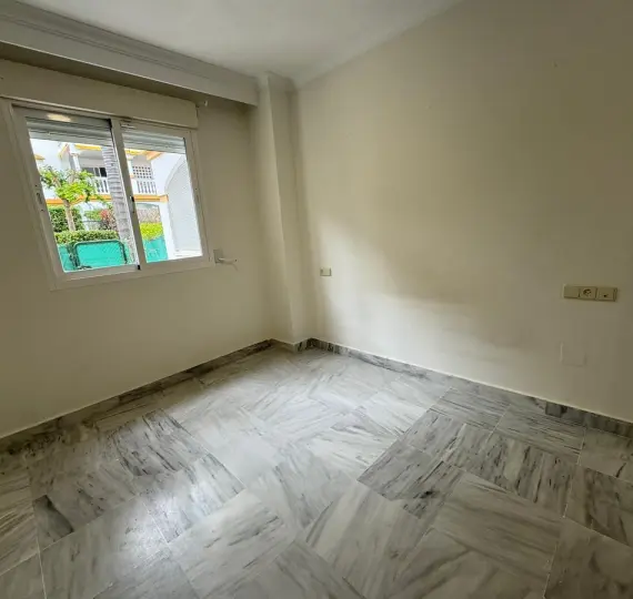 Long-term rent of ground floor apartment in Nueva Andalucía