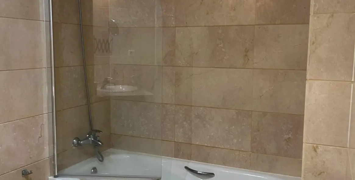 Long-term rent of ground floor apartment in Nueva Andalucía 6