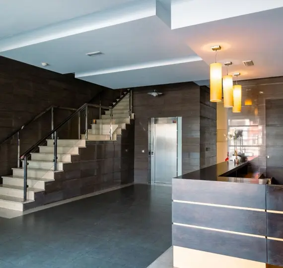 Long-term rent of office in Estepona