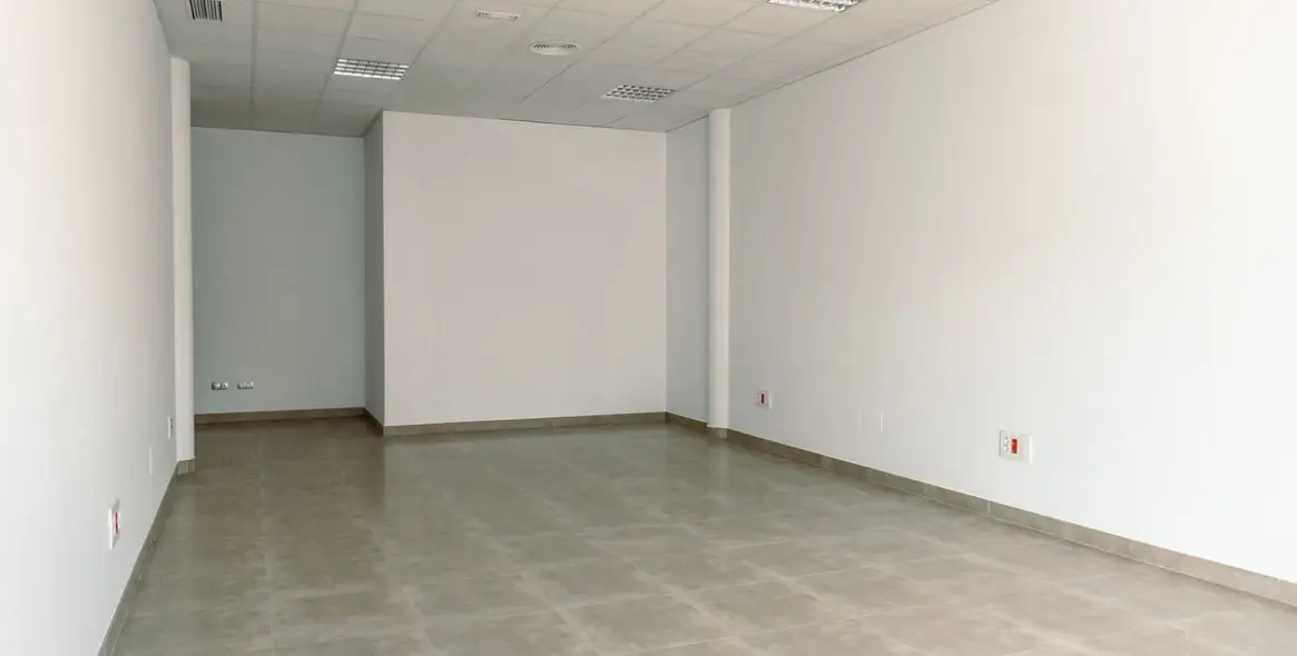 Long-term rent of office in Estepona 7