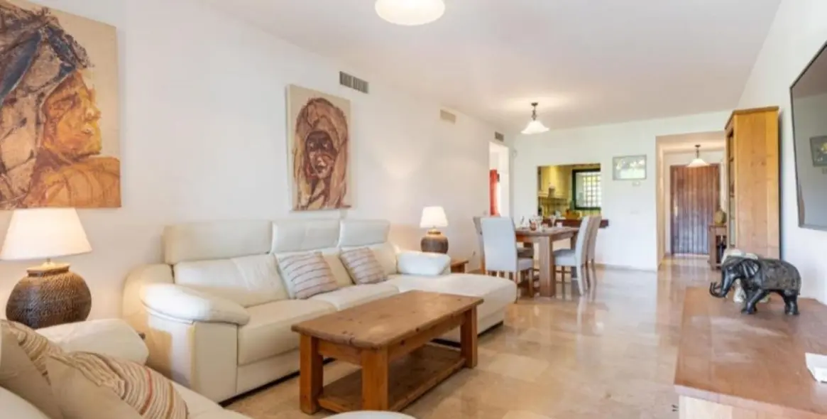 Long-term rent of middle floor apartment in Diana Park 4