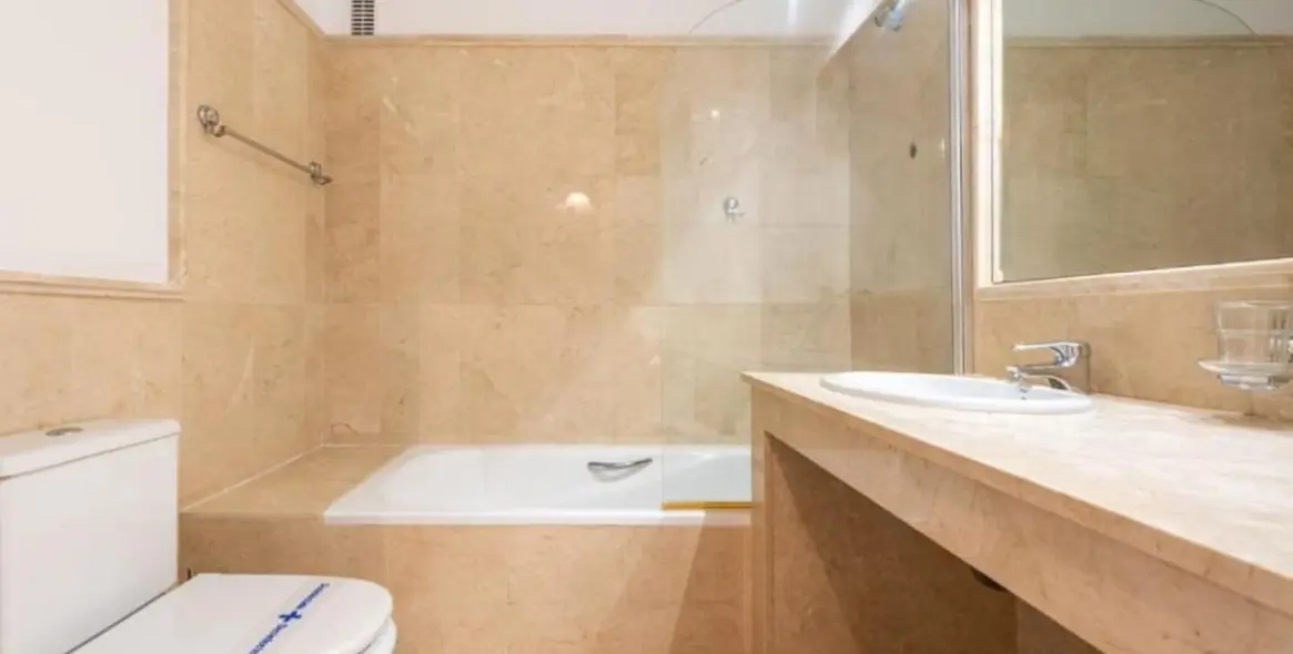 Long-term rent of middle floor apartment in Diana Park 12