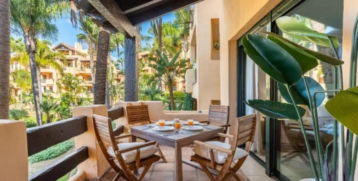 Long-term rent of middle floor apartment in Diana Park 15