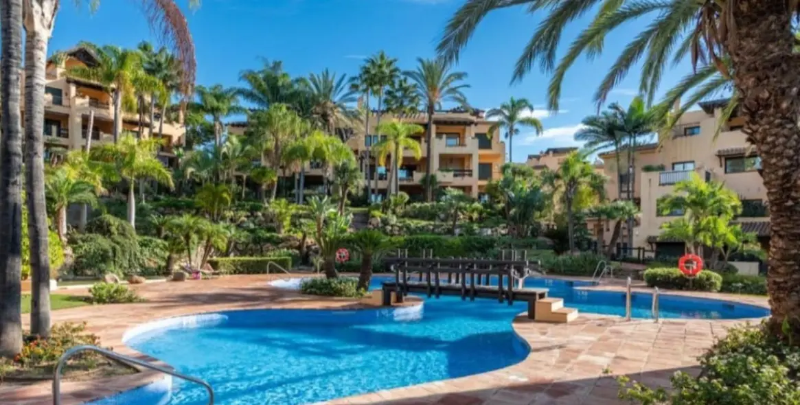 Long-term rent of middle floor apartment in Diana Park 17