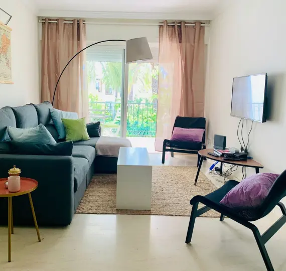 Long-term rent of middle floor apartment in New Golden Mile