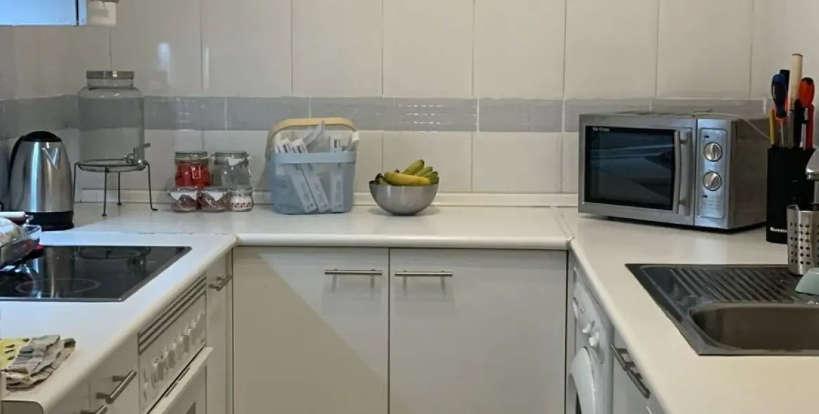 Long-term rent of middle floor apartment in New Golden Mile 3