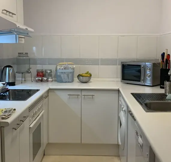 Long-term rent of middle floor apartment in New Golden Mile