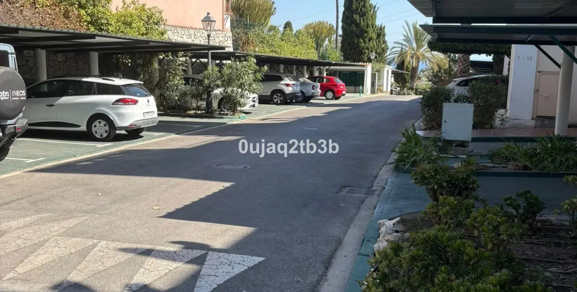 Long-term rent of ground floor apartment in La Quinta 19