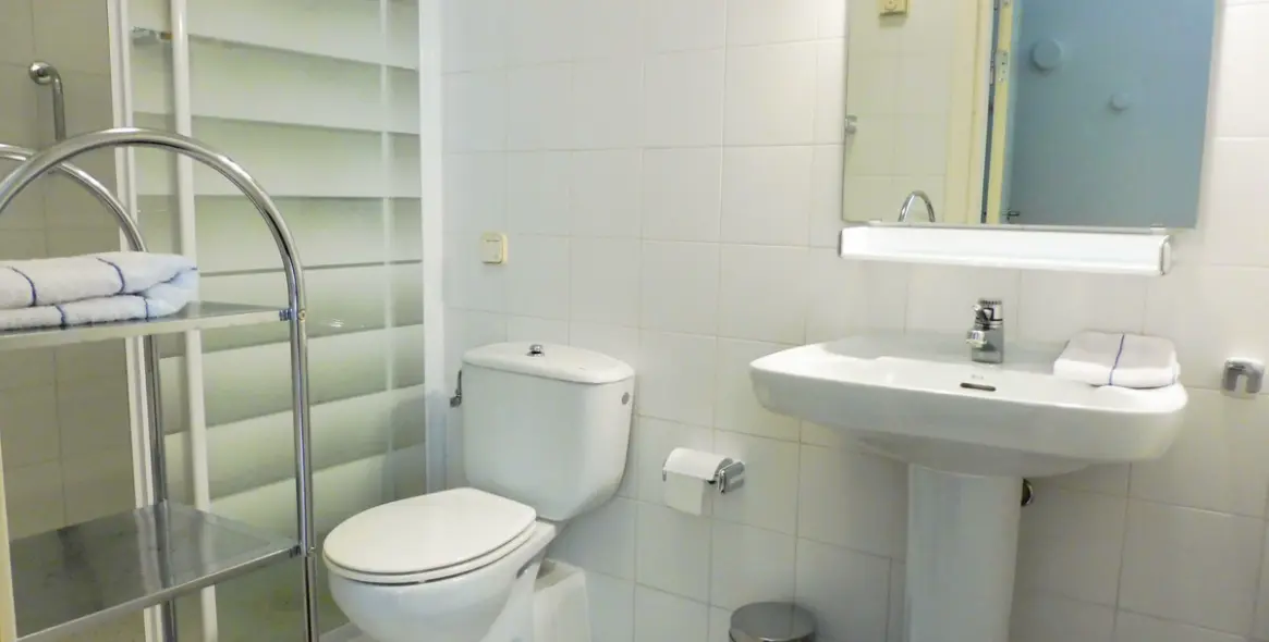 Долгосрочная аренда апартаментов на первом этаже в Marbella (район Marbella) 6