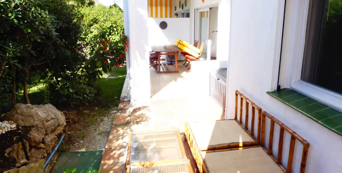 Долгосрочная аренда апартаментов на первом этаже в Marbella (район Marbella) 8