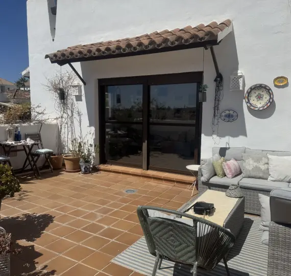 Long-term rent of middle floor apartment in Selwo