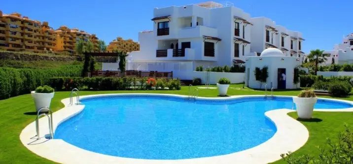 Long-term rent of middle floor apartment in Selwo 1