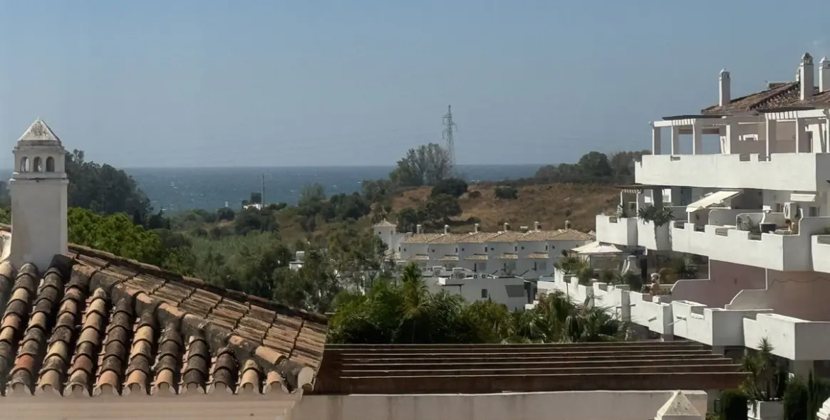 Long-term rent of middle floor apartment in Selwo 8