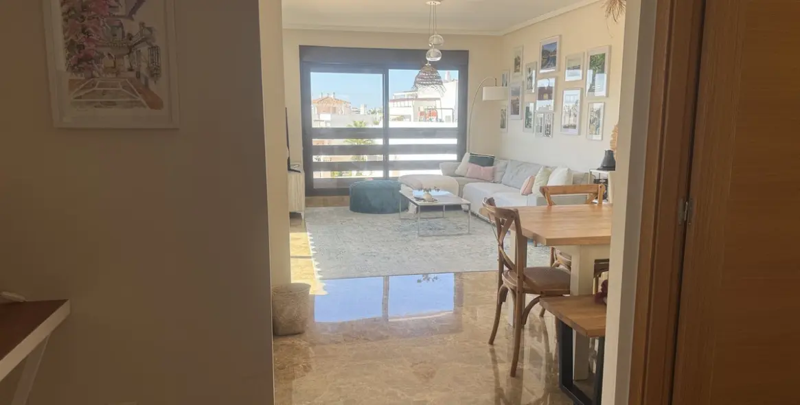 Long-term rent of middle floor apartment in Selwo 15