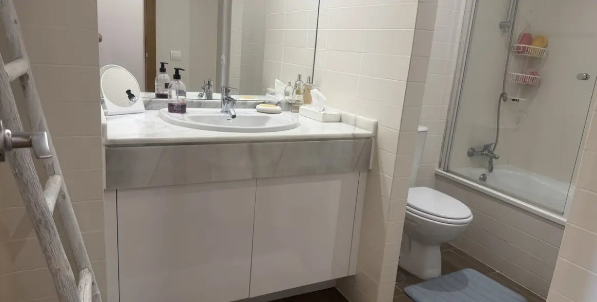 Long-term rent of middle floor apartment in Selwo 19