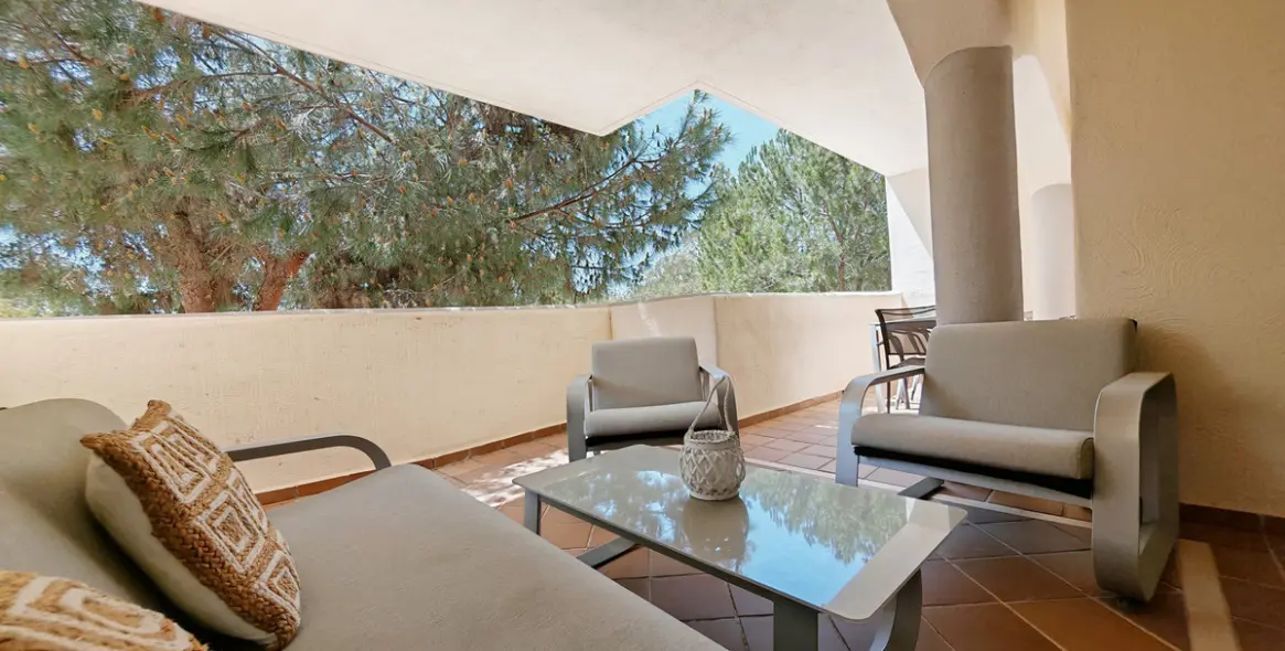 Long-term rent of middle floor apartment in Elviria 14