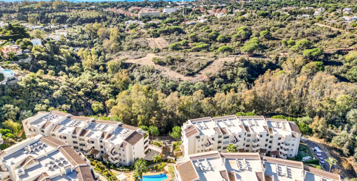 Long-term rent of middle floor apartment in Elviria 17