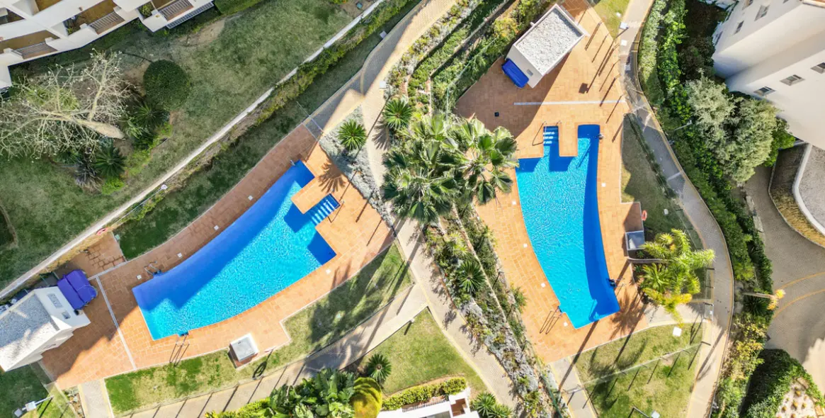 Long-term rent of middle floor apartment in Elviria 20