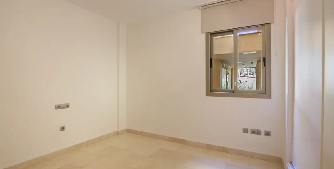 Long-term rent of ground floor apartment in Benahavís 14