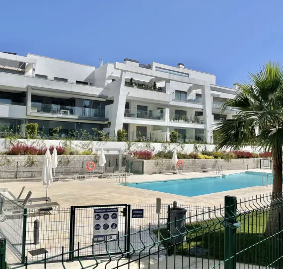 Long-term rent of penthouse in Selwo