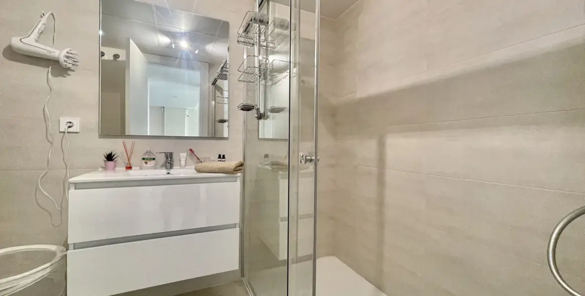 Long-term rent of penthouse in Selwo 18