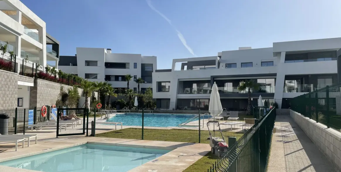 Long-term rent of penthouse in Selwo 20