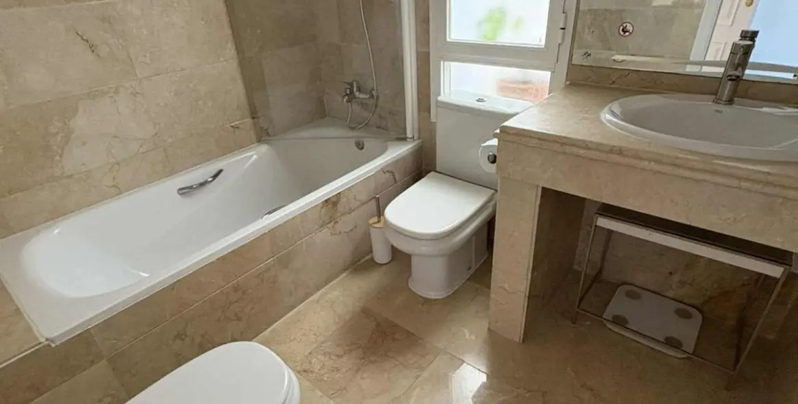 Long-term rent of ground floor apartment in Marbella (district Marbella) 8