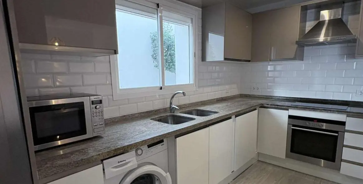 Alquiler a largo plazo de apartamento en planta baja en Marbella 17