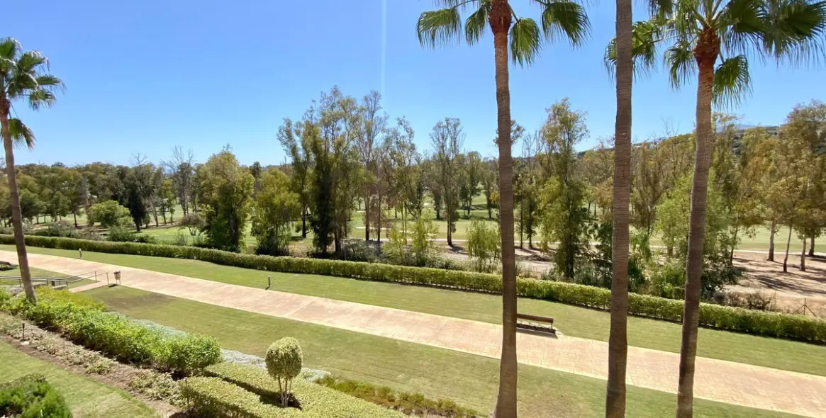 Long-term rent of middle floor apartment in Atalaya 2