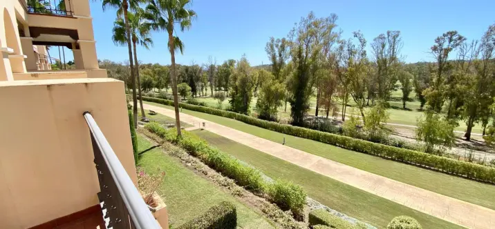 Long-term rent of middle floor apartment in Atalaya 2