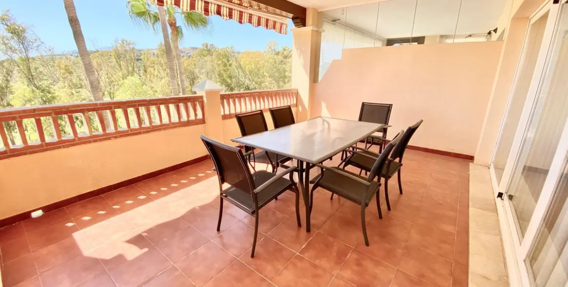 Long-term rent of middle floor apartment in Atalaya 6