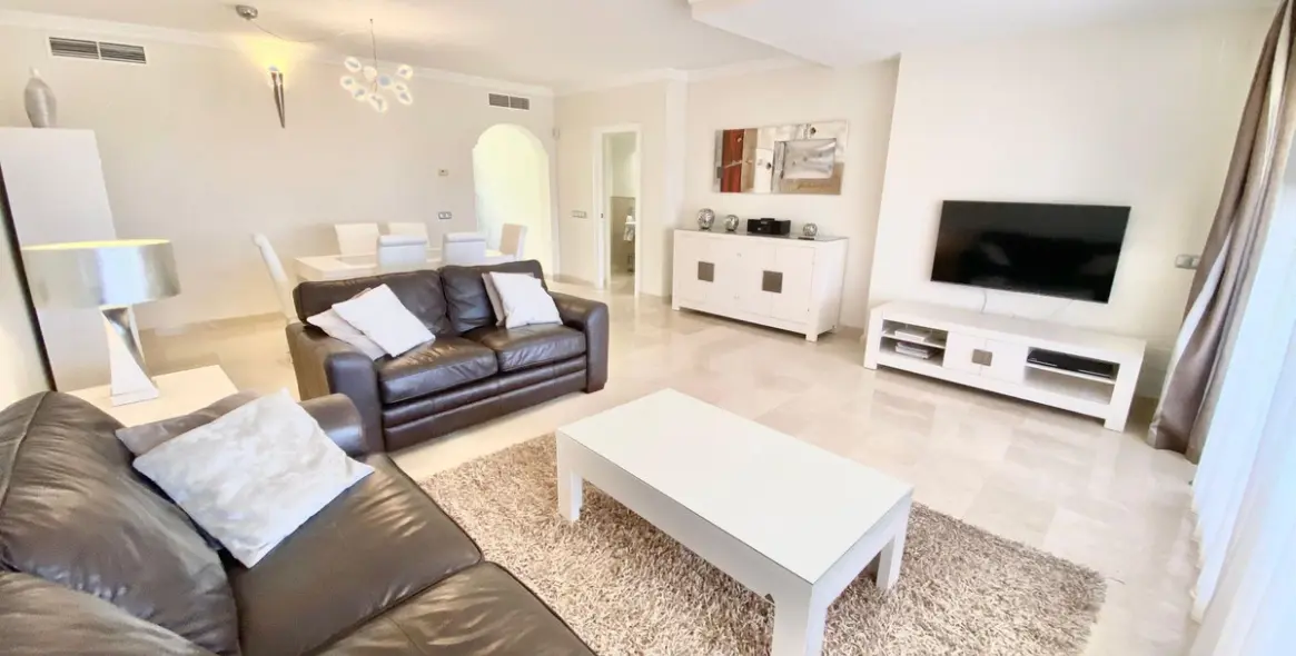 Long-term rent of middle floor apartment in Atalaya 12