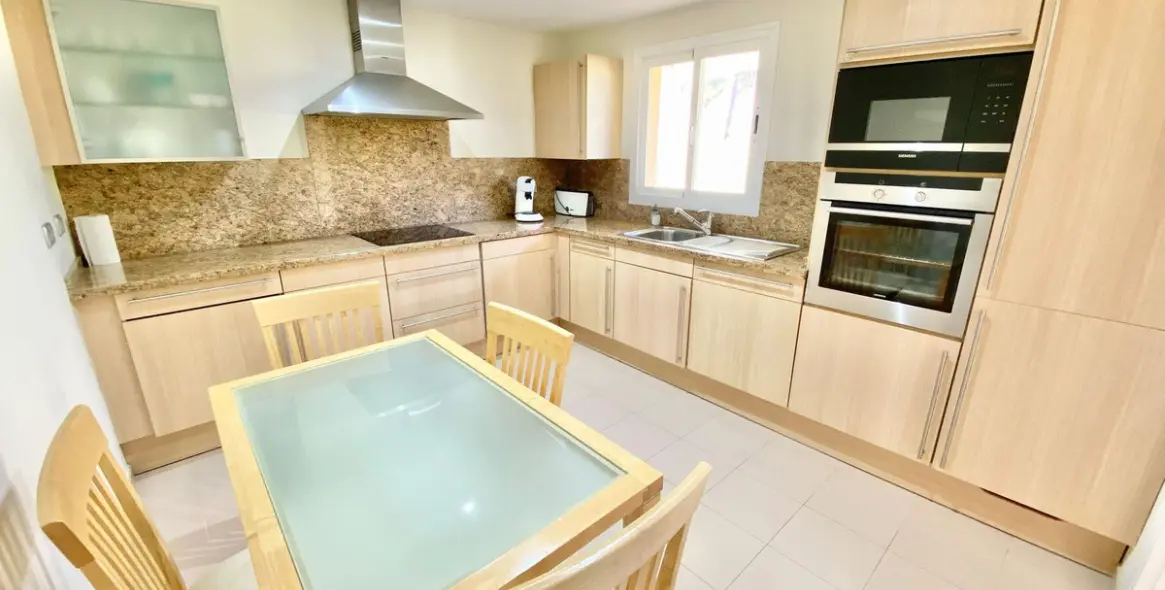 Long-term rent of middle floor apartment in Atalaya 14