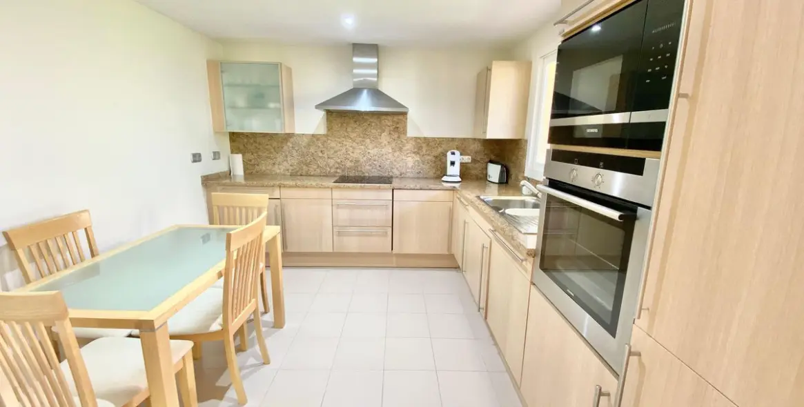 Long-term rent of middle floor apartment in Atalaya 16