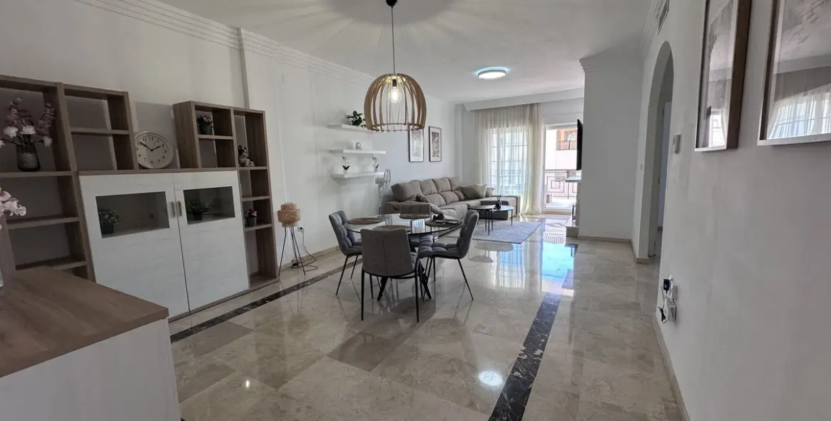 Продажа апартаментов на среднем этаже в Nueva Andalucía 3