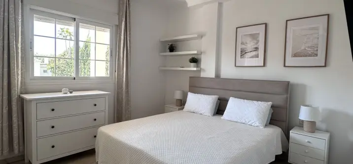 Продажа апартаментов на среднем этаже в Nueva Andalucía 3