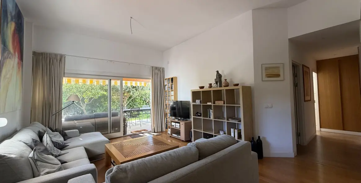 Long-term rent of ground floor apartment in El Paraiso 1