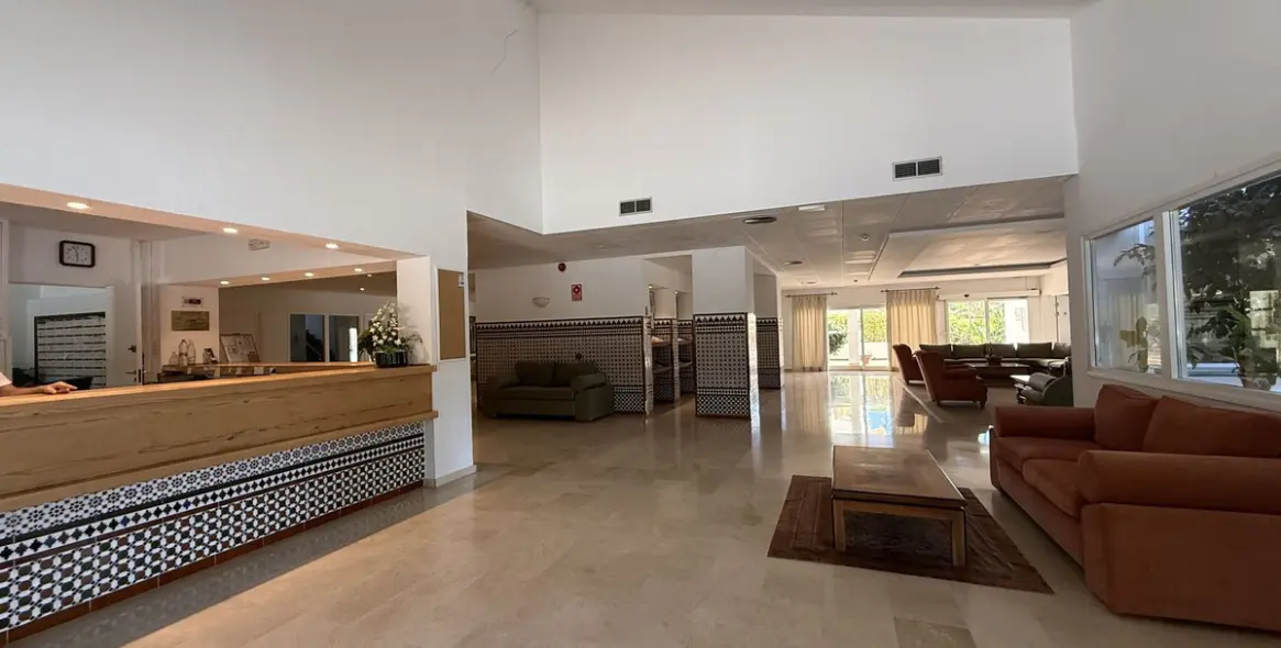 Long-term rent of ground floor apartment in El Paraiso 4