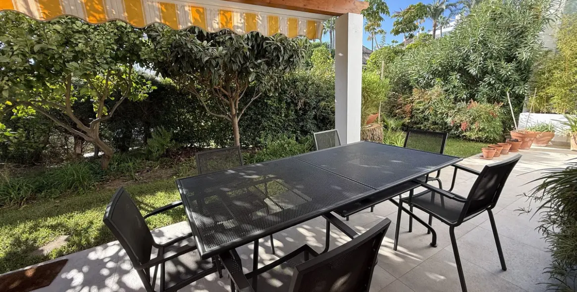 Long-term rent of ground floor apartment in El Paraiso 16