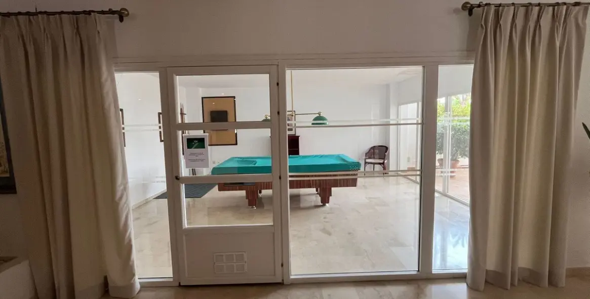 Long-term rent of ground floor apartment in El Paraiso 24